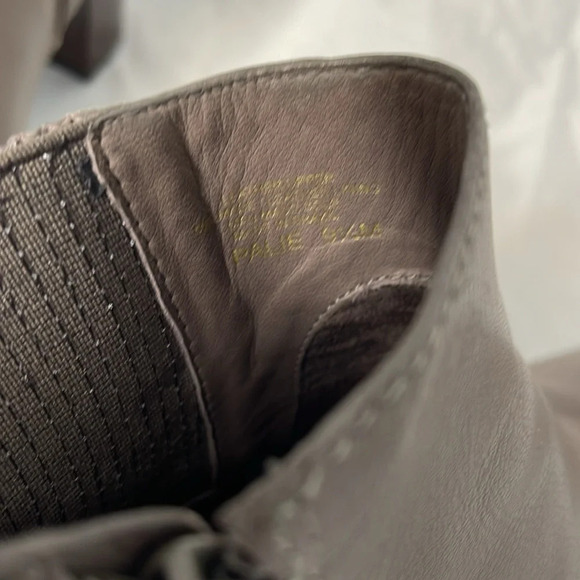 NURTURE Palie Taupe Brown Leather Over The Ankle Booties Stacked Chunky Heel 9.5 - Picture 12 of 14